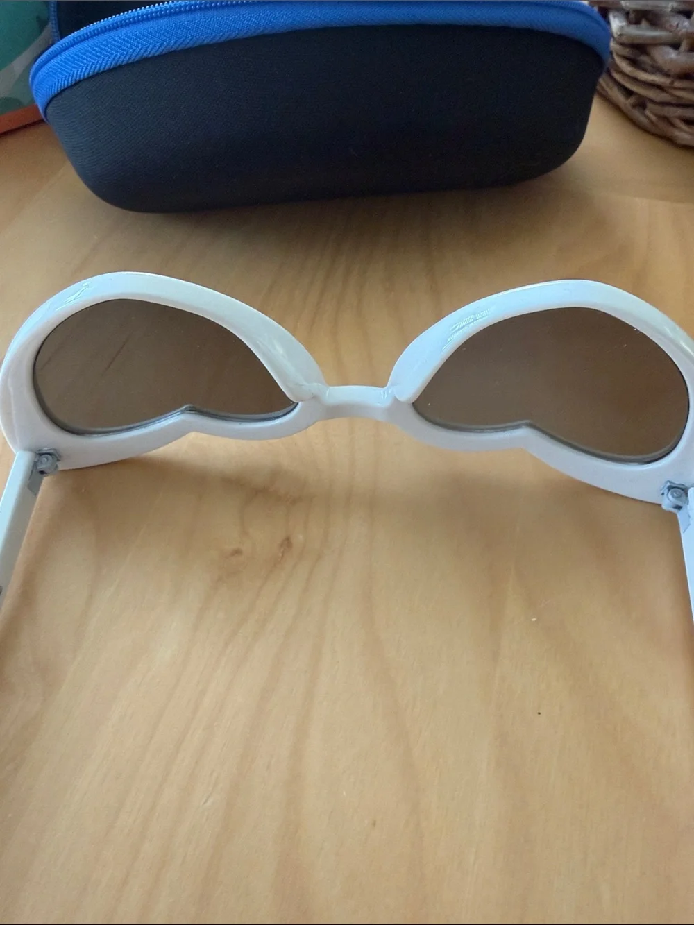 White Heart-Shaped Sunglasses with Purple Lenses